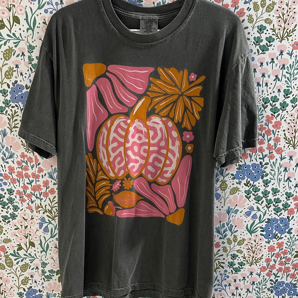 Comfort Colors Black Tee with Pink and Orange Design - Picture 4 of 7